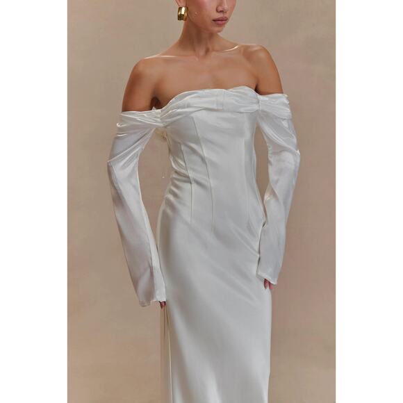 NWT Meshki L Giselle Off Shoulder Cowl Neck Maxi Dress White - Picture 3 of 12
